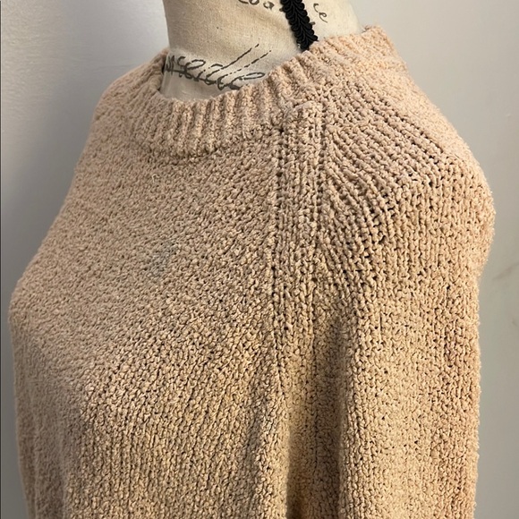 ZARA KNIT | Cozy Blush Beige Knit Scalloped Hem Sweater Size Small - Picture 4 of 7